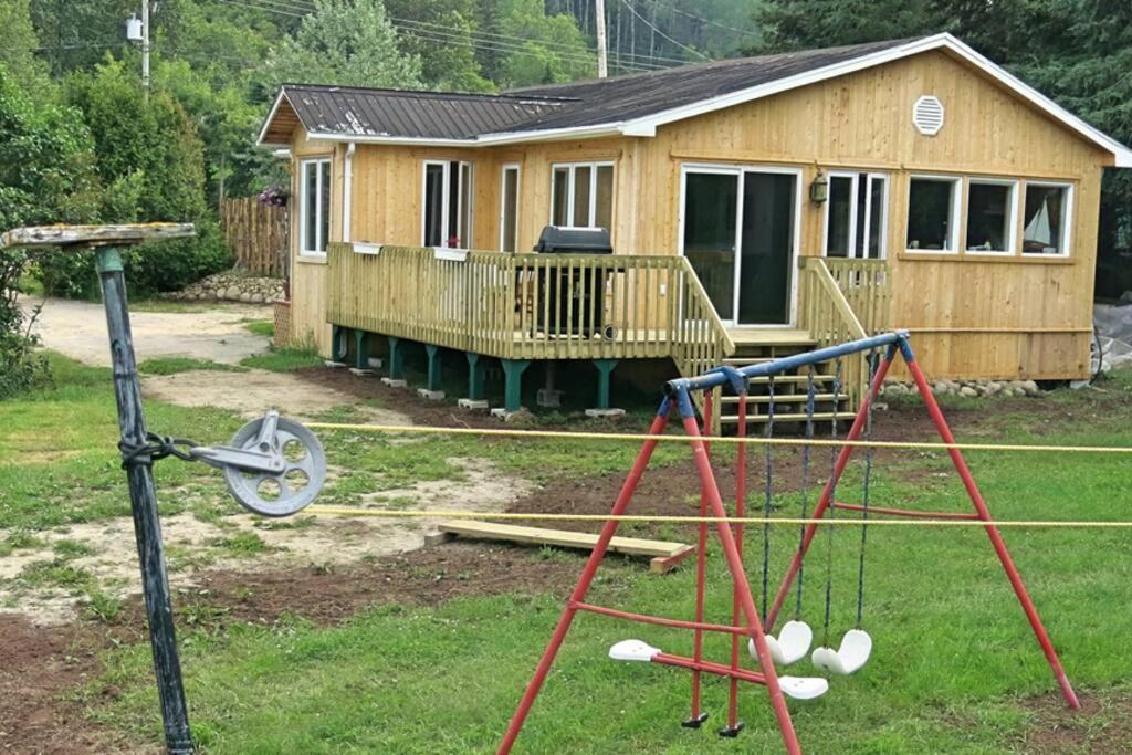 La Maison Du Capitaine Tadoussac Esterno foto